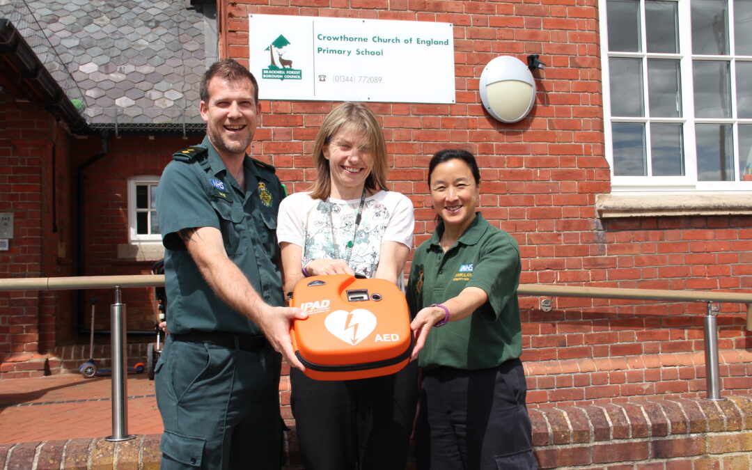 Three new defibrillators donated by Crowthorne Community First Responders