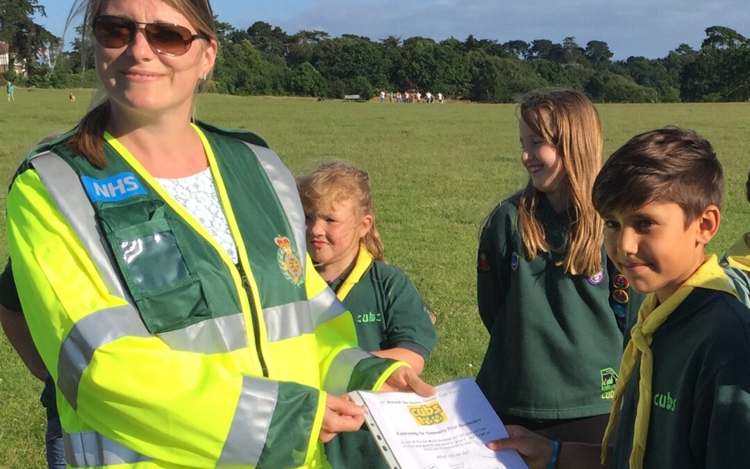 Cubs raise £300 for Warlocks Community First Responders